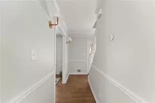 6135 White Oak Dr, Flowery Branch, GA 30542 - Photo 7