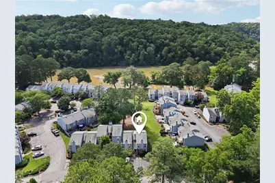 1027 Riverbend Club Drive SE, Atlanta, GA 30339 - Photo 3