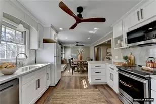 4461 S Roberts Dr, Sugar Hill, GA 30518 - Photo 19