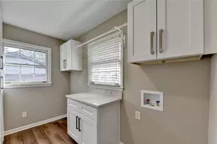 4461 S Roberts Dr, Sugar Hill, GA 30518 - Photo 23