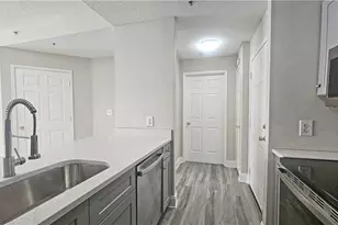 1074 Peachtree Walk NE, Atlanta, GA 30309 - Photo 7