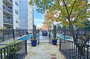 1074 Peachtree Walk NE, Atlanta, GA 30309 - Photo 23