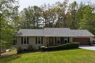 33 E Boxwood Dr SE, Cartersville, GA 30121 - Photo 1