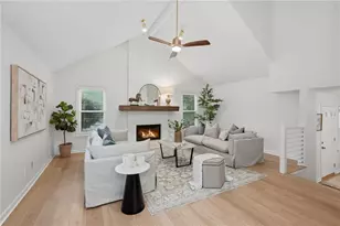 1016 Pine Grove Dr, Alpharetta, GA 30009 - Photo 13