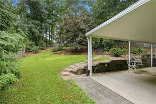 1016 Pine Grove Dr, Alpharetta, GA 30009 - Photo 25