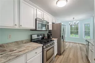 6640 Autumn Hills Dr, Cumming, GA 30028 - Photo 5