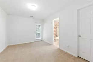 2038 Liberty Ct NW, Atlanta, GA 30318 - Photo 23