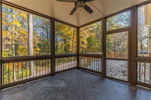 1106 Devine Cir NE, Brookhaven, GA 30319 - Photo 9