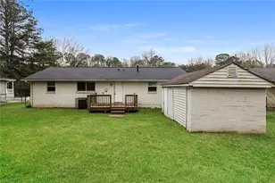 8344 Attleboro Dr, Jonesboro, GA 30238 - Photo 15