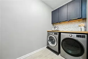 160 Crest Brooke Dr, Holly Springs, GA 30115 - Photo 19