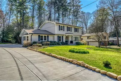 2760 Arldowne Drive, Tucker, GA 30084 - Photo 3