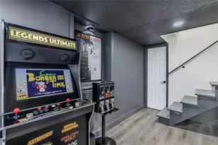 2271 Plantation Dr, Atlanta, GA 30344 - Photo 17