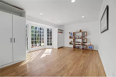 7330 Hunters Branch Drive NE, Sandy Springs, GA 30328 - Photo 9