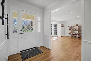 7330 Hunters Branch Dr NE, Sandy Springs, GA 30328 - Photo 7