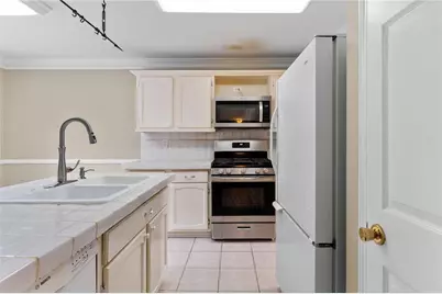 1176 Weatherstone Drive NE, Atlanta, GA 30324 - Photo 23