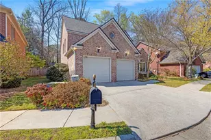 2044 Gramercy Cir, Atlanta, GA 30341 - Photo 3