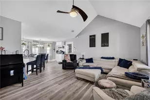 369 Kay Dr, Winder, GA 30680 - Photo 3