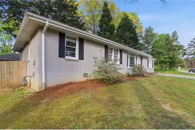 2613 Mural Drive, Atlanta, GA 30341 - Photo 3