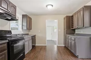 2613 Mural Dr, Atlanta, GA 30341 - Photo 17