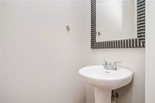 710 Cosmopolitan Dr NE, Atlanta, GA 30324 - Photo 15