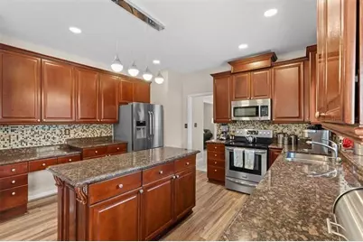 3448 Highborne Connector NE, Marietta, GA 30066 - Photo 11