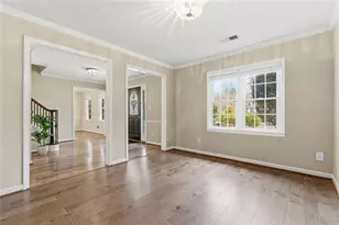 415 Saddle Creek Cir, Roswell, GA 30076 - Photo 9