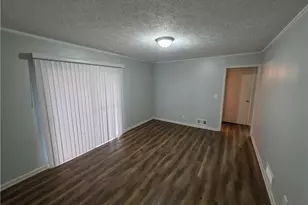 724 Country Club Dr, Monroe, GA 30655 - Photo 9