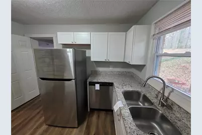 724 Country Club Dr, Monroe, GA 30655 - Photo 7