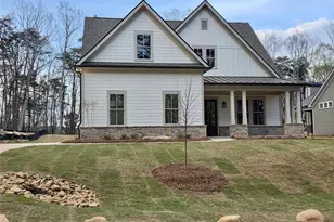 172 Cherokee Dr S, Waleska, GA 30183 - Photo 1