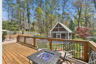 10045 Bankside Dr, Roswell, GA 30076 - Photo 45