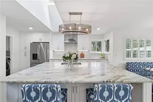 10045 Bankside Dr, Roswell, GA 30076 - Photo 17