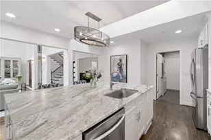 10045 Bankside Dr, Roswell, GA 30076 - Photo 19