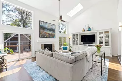 10045 Bankside Drive, Roswell, GA 30076 - Photo 11