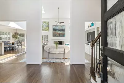 10045 Bankside Drive, Roswell, GA 30076 - Photo 9