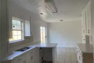 5728 Rock Shoals Way, Atlanta, GA 30349 - Photo 9