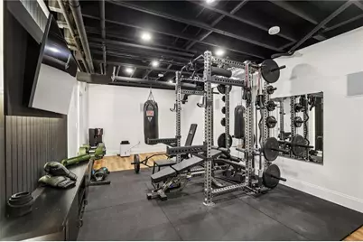 8025 River Circle, Sandy Springs, GA 30350 - Photo 21