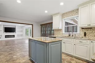 4271 Edgewater Dr NW, Kennesaw, GA 30144 - Photo 11