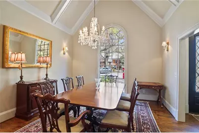 1097 Sheridan Park NE, Atlanta, GA 30324 - Photo 7