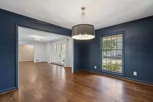 439 Broadland Rd, Atlanta, GA 30342 - Photo 9