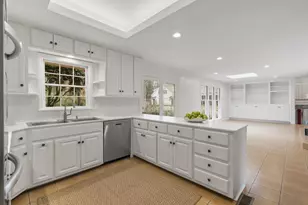 439 Broadland Rd, Atlanta, GA 30342 - Photo 15