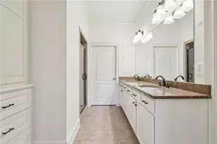 934 Grey Village Cir, Marietta, GA 30068 - Photo 17