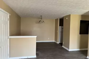 3203 Fairington Ridge Cir, Lithonia, GA 30038 - Photo 3