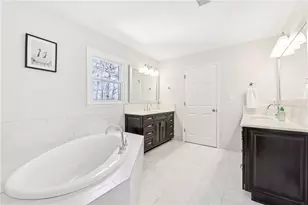 210 Willow Lk Cv, Roswell, GA 30075 - Photo 17