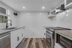 270 Lakemoore Dr NE, Atlanta, GA 30342 - Photo 15