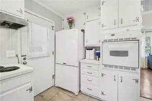 4372 Ashwoody Trail NE, Atlanta, GA 30319 - Photo 7