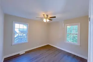 2126 Ivydale St, Atlanta, GA 30344 - Photo 7