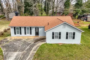 4792 Hairston Crossing Rd, Stone Mountain, GA 30083 - Photo 3