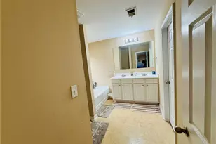 210 Bellecliff Ct, Tucker, GA 30084 - Photo 17