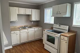 2900 Delray Dr NW, Atlanta, GA 30318 - Photo 3