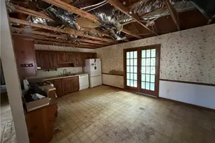 375 Strickland Rd, Alpharetta, GA 30004 - Photo 7